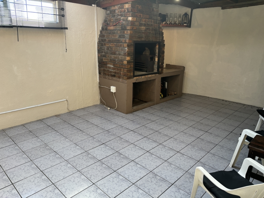 5 Bedroom Property for Sale in Tygerdal Western Cape